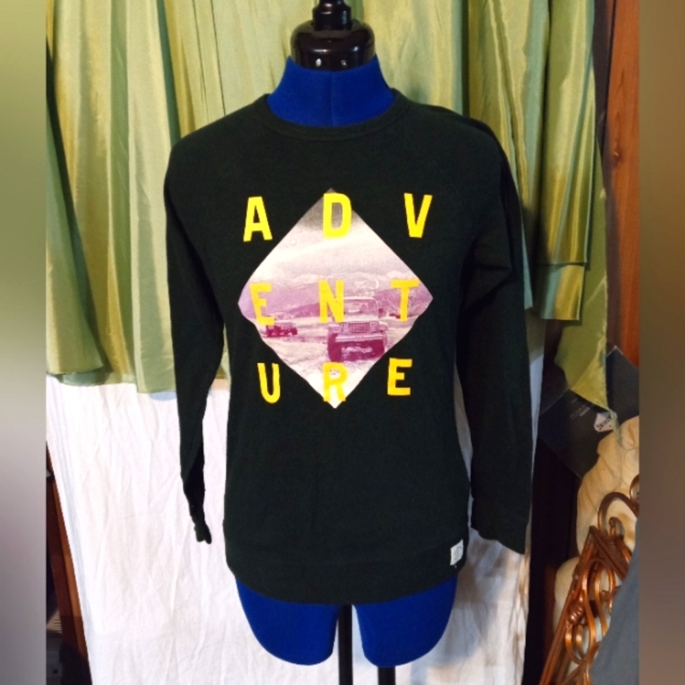 Cool long sleeve graphic tee